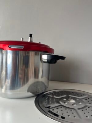 Olla a presión 6 litros Keep con vaporera