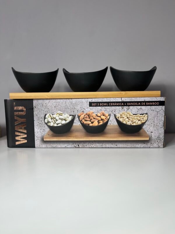 Set 3 Bowls de Cerámica + Bandeja de Bamboo Set 3 Bowls de Cerámica + Bandeja de Bamboo